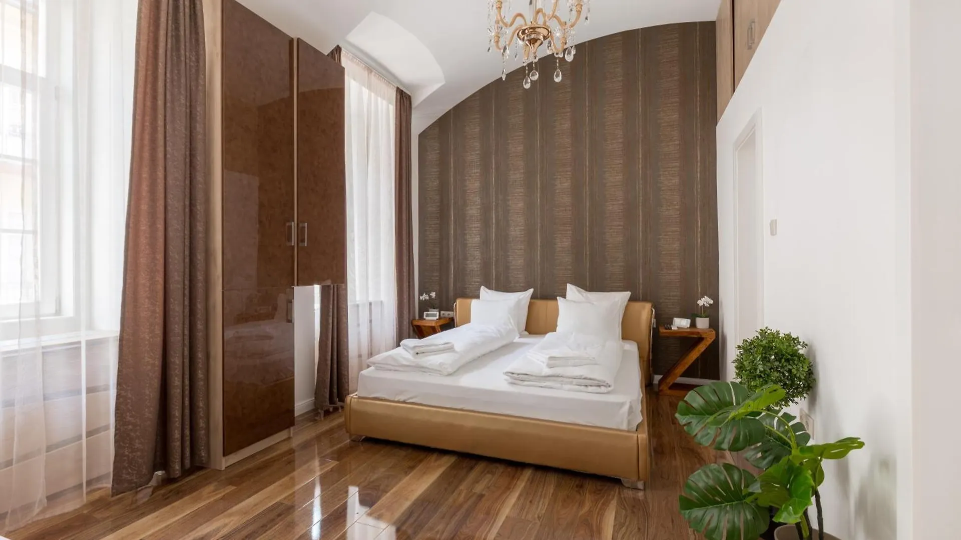 Luxury Dream Home At The Basilica 3Br/2Bath Budapest Hungary