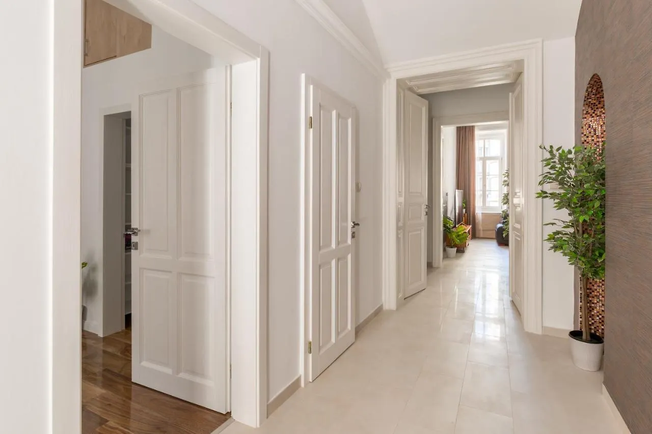 Luxury Dream Home At The Basilica 3Br/2Bath Budapest Hungary