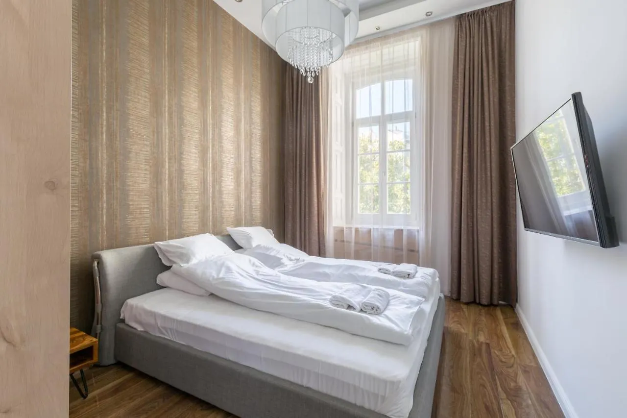Luxury Dream Home At The Basilica 3Br/2Bath Budapest