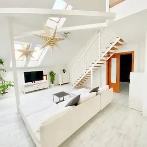 Loft With Rooftop And Free Parking In Garage Apartament